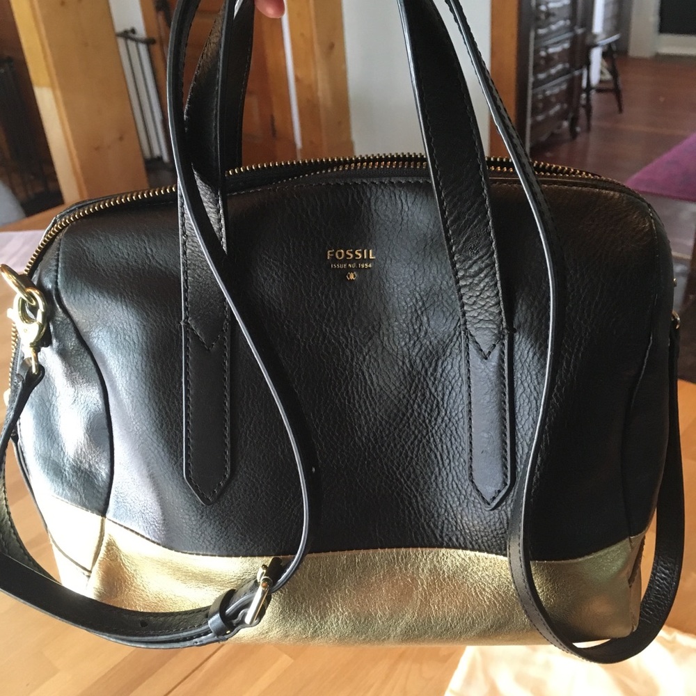 Fossil Medium Crossbody Bag, black and gold